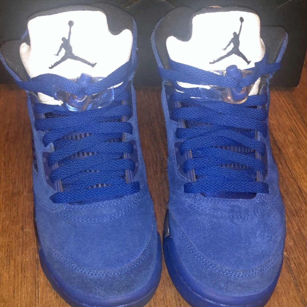 🚨HOST PICK🚨😍🔥🔥Air Jordan Retro 5 “BLUE SUEDE”